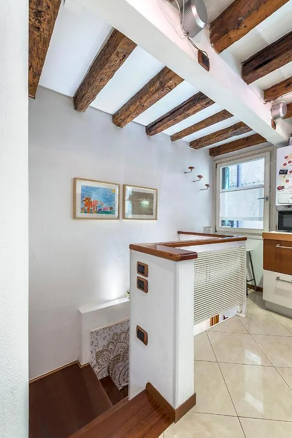 Piccolo - Cozy Studio In The Heart Of Authentic Venecia Apartamento